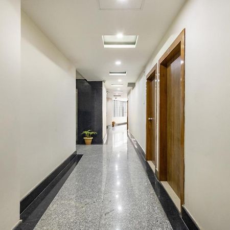 Swagatam Inn, 5 Minutes Walk From Guwahati Railway Station Exteriör bild